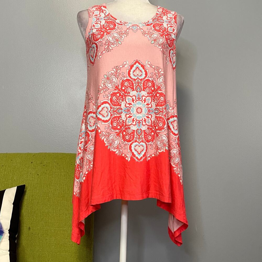 Fever Pink Geometric Sleeveless Sharkbite Shirt